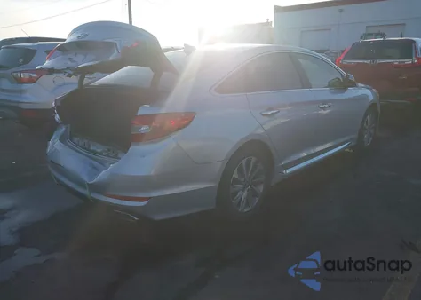 2015 Hyundai Sonata Sport z USA, uszkodzony, nr VIN 5NPE34AF3FH209137